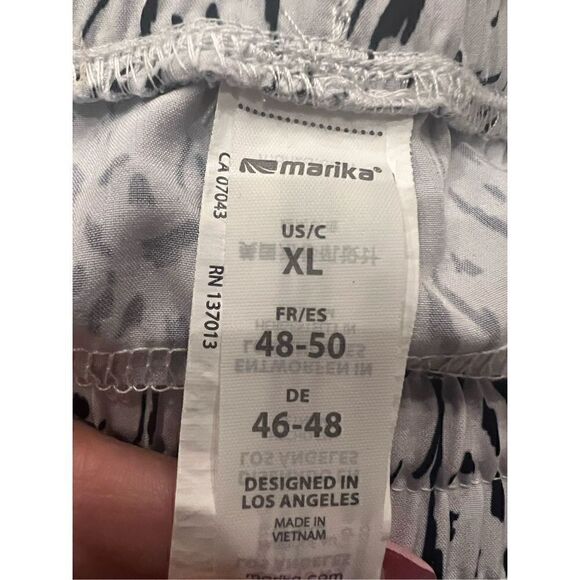 Marika elastic waist running shorts. Size XL - Picture 3 of 4